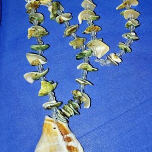 Бусы из натуральных морских ракушек 2